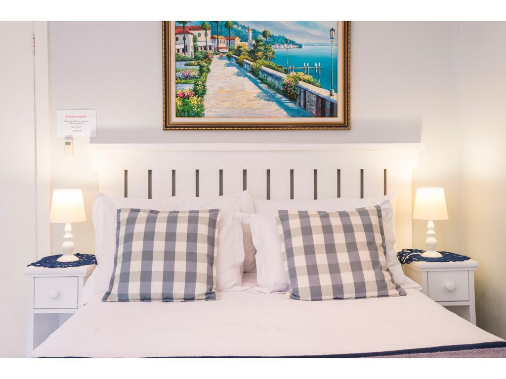 ダーバン Flamingo Rocks Bed & Breakfast エクステリア 写真