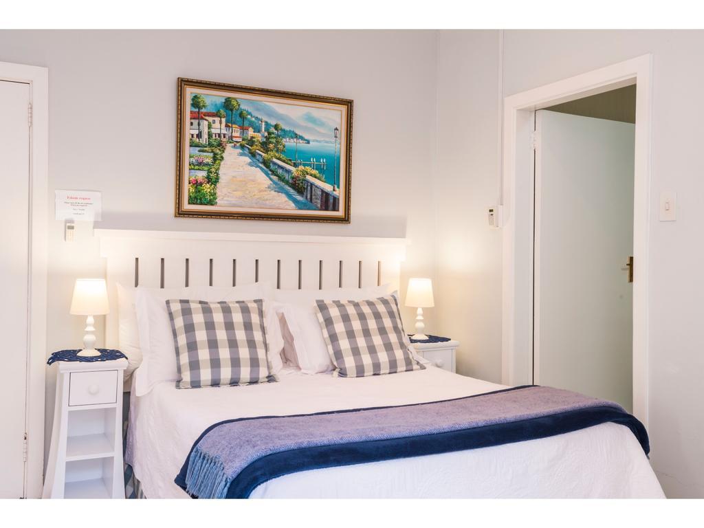 ダーバン Flamingo Rocks Bed & Breakfast エクステリア 写真