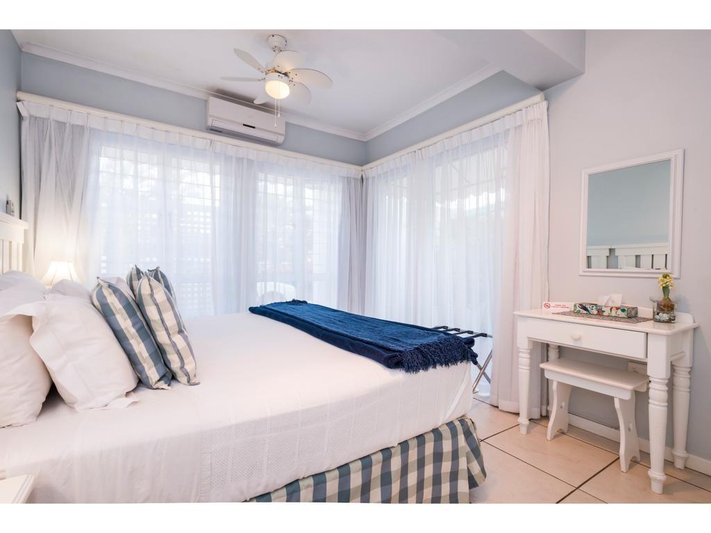 ダーバン Flamingo Rocks Bed & Breakfast エクステリア 写真