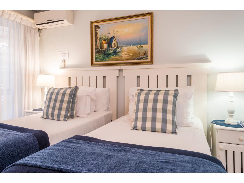 ダーバン Flamingo Rocks Bed & Breakfast エクステリア 写真