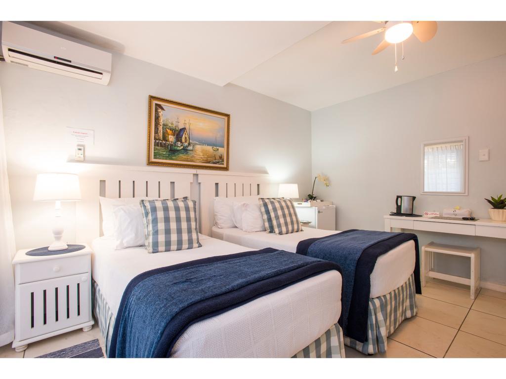 ダーバン Flamingo Rocks Bed & Breakfast エクステリア 写真