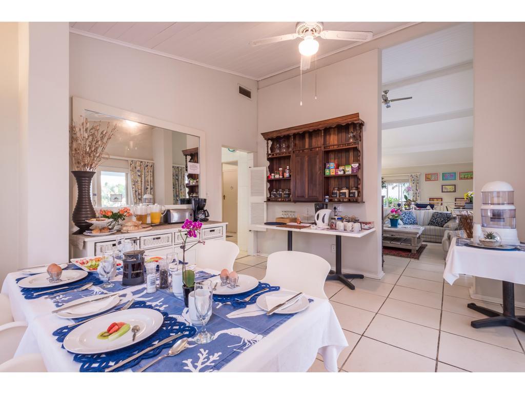ダーバン Flamingo Rocks Bed & Breakfast エクステリア 写真