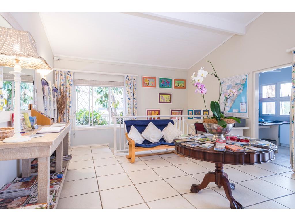 ダーバン Flamingo Rocks Bed & Breakfast エクステリア 写真