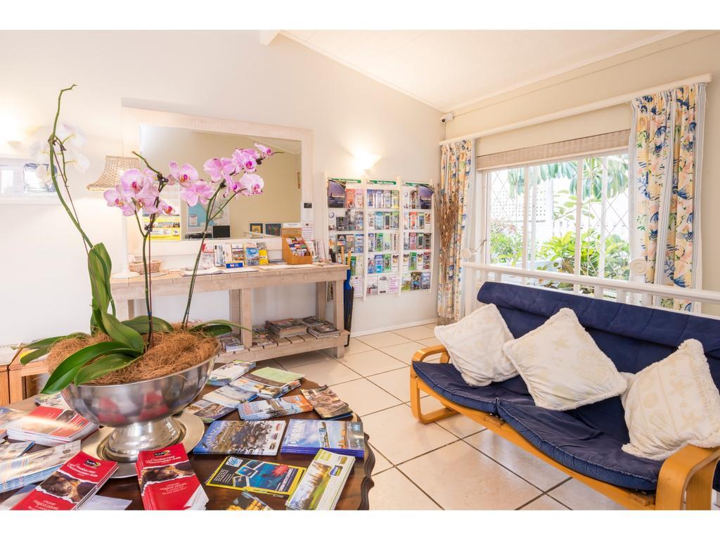 ダーバン Flamingo Rocks Bed & Breakfast エクステリア 写真