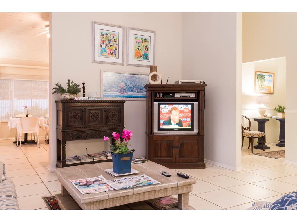 ダーバン Flamingo Rocks Bed & Breakfast エクステリア 写真